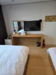 Zamong Hotel Hotels in Чечжу