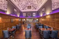 The Royal & Fortescue Hotel