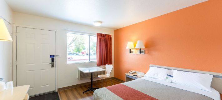 Motel 6 Klamath Falls, or Hotels in Klamath County
