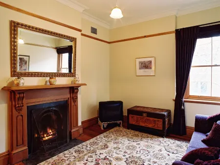 Braemar on Parliament St Отели рядом со станцией Станция Бритомарт