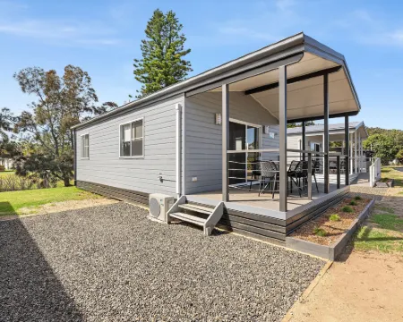 Barlings Beach Holiday Park Hotels in Broulee