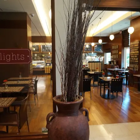 Luxury Suites International at the Signature