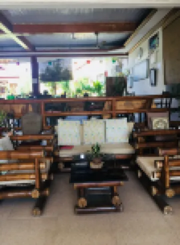 Eve's Kiosk Dive Resort