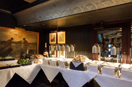 Weber's Hotel & Restaurant