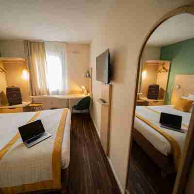 Hôtel Kyriad Lyon Bron Eurexpo Le Cottage Rooms