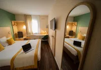 Hôtel Kyriad Lyon Bron Eurexpo Le Cottage Hôtels à : Bron