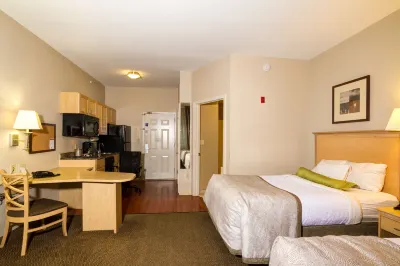 Candlewood Suites FT Myers I-75