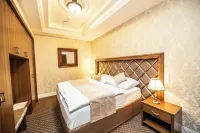 Hotel Dvorana Hotels near Loket Castle