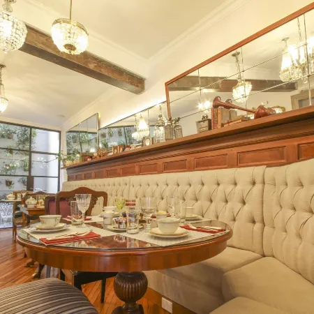 Alma Histórica Boutique Hotel
