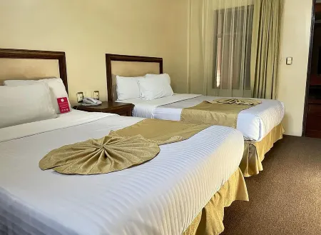 Hotel Posada la Fuente Отели рядом с достопримечательностью «Meseo de los Muertos»