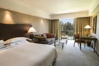 Sheraton Pilar Hotel & Convention Center Hotels in Belén de Escobar