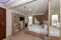 RAİMOND HOTEL - Balkoner