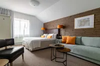 Bryggan Fjällbacka Hotels in Fjallbacka