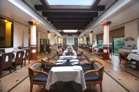 Hotel Maurya - breakfast