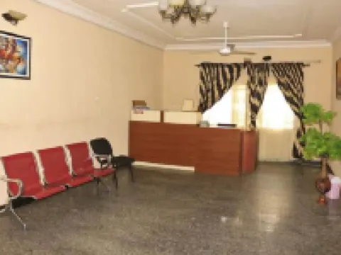 Liz Ani Hotel โรงแรมในแคละบาร์