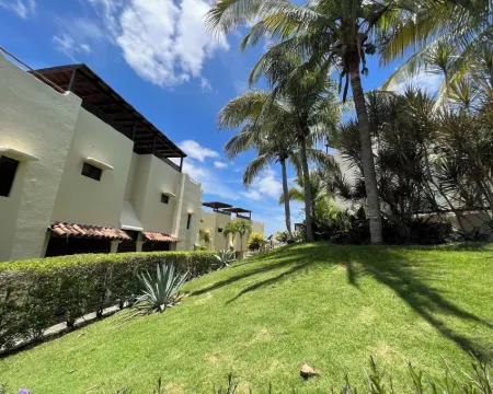 トロピカル ガーデンズ ココのホテル