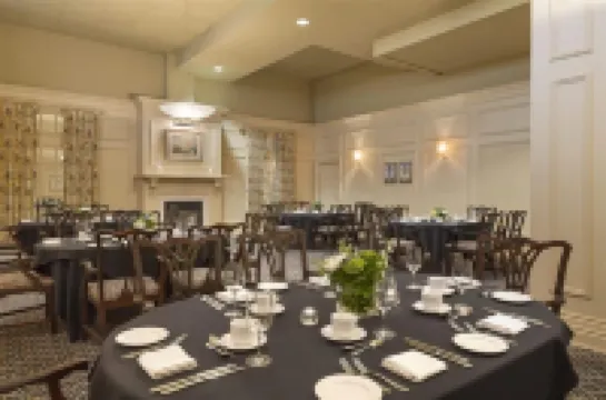 Ivey Spencer Leadership Centre Hotels in Middlesex County