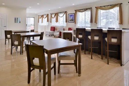 Americas Inn & Suites IAH North