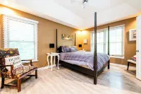 Book for the Fall-Winter Season Now! Discounted Rates! -Pet-Friendly.