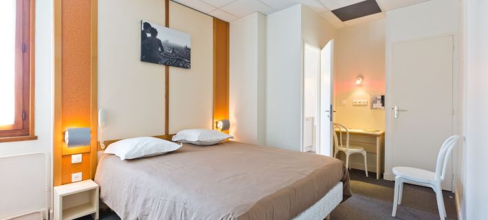 Logis - Hôtel Restaurant Bellevue Annecy Отели в г. Анси