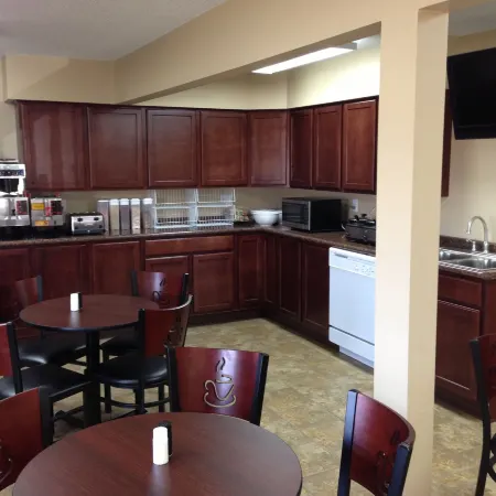 New Victorian Inn & Suites Kearney
