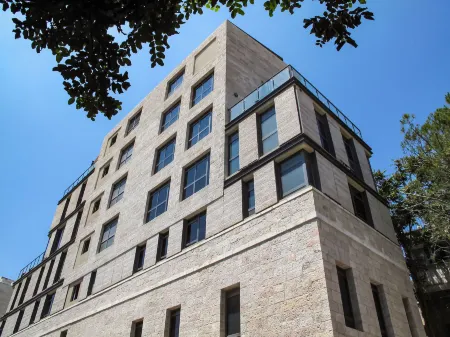 Bezalel Hotel - an Atlas Boutique Hotel Отели в г. Елусалэн