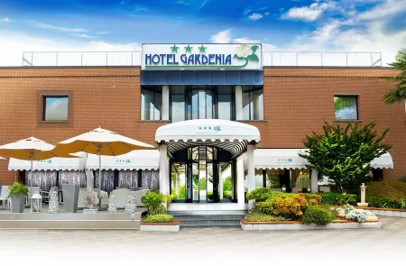 Hotel Gardenia Fiera Отели в г. Carimate