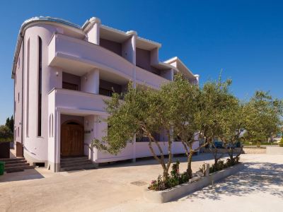 Apartments Mara