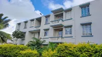 Allamanda Apartments - 100m Bain Boeuf Beach Các khách sạn ở Cap Malheureux