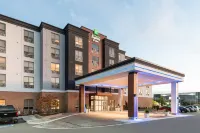 Holiday Inn Express & Suites Milton Hôtels à : Milton
