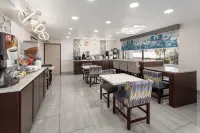 Super 8 by Wyndham Prattville Montgomery