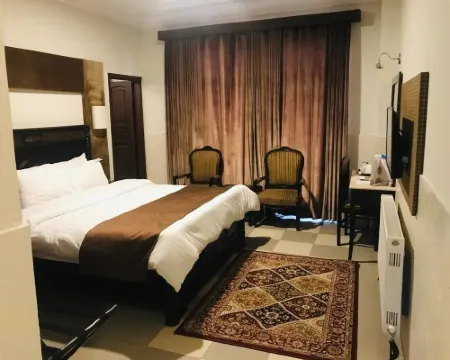 Hotel One Mall Road Murree Hotels in Murree