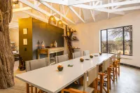Antares Bush Camp & Umgede Hide - Airport Shuttle