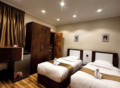 Pyramids On The Spot View