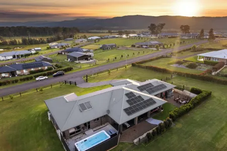 Serenity Estate Hunter Valley Отели в г. Пакстон