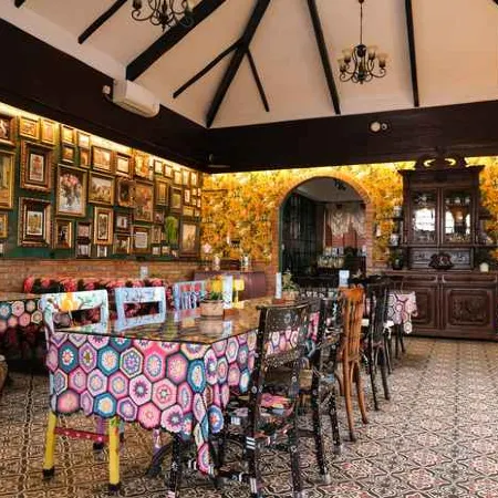 Nonies Huis Cibubur