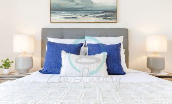 Zen Sea View 2BR, 2BA Penthouse