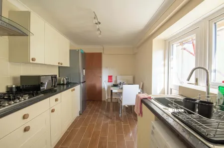 Host & Stay - Hanover Apartment