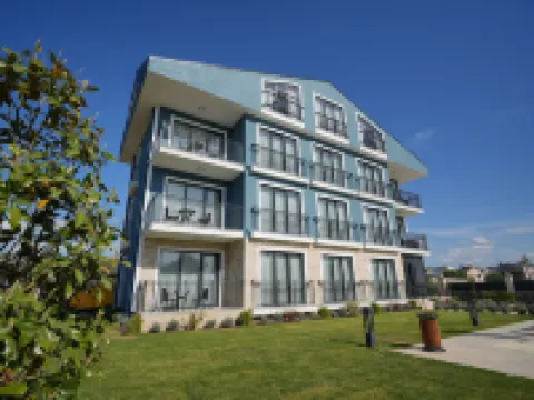 GRAPE HOTEL