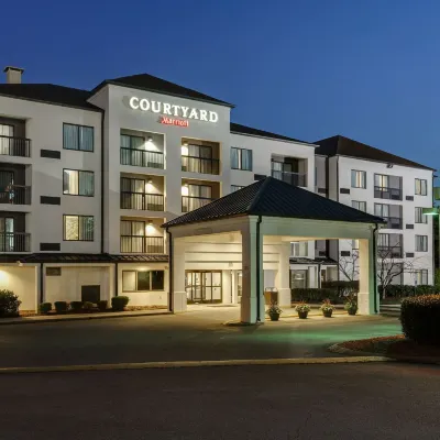 كورتيارد باي ماريوت ناشفيل آت أوبريلاند Hotels near جراند أُولي أوبراي