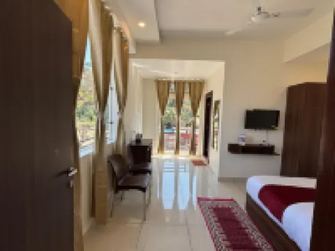 Hotel Rewalsar Heights Hotels in Mandi District