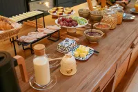 The Pinta Boutique Hotel - breakfast