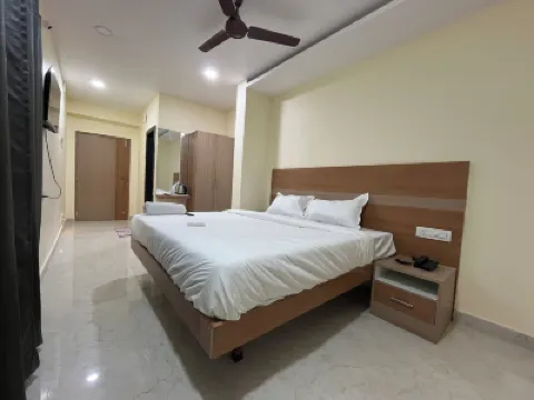 Hotel Elite Swagath Grand Hotels near Himayath Nagar