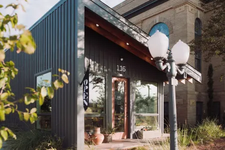 Talbot Commons Hotel