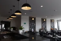 TH Hotel & Vivienda - breakfast