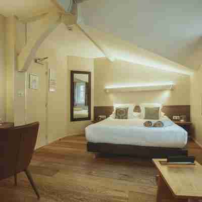 Auberge de Clochemerle Hôtel-spa privatif & Restaurant 1 étoile MICHELIN Rooms