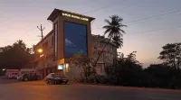 Sri Ratna Lodge Hotels near Honavar Store - Souvenir & Gifts