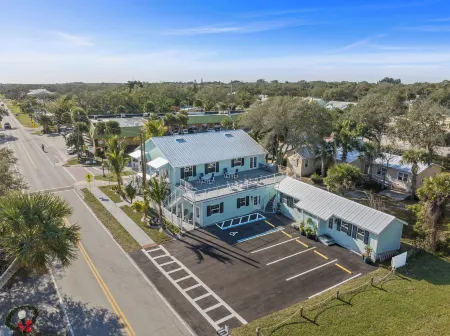 River Rentals Sebastian Отели в г. Себастиан