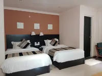 Lagoon Lodge Hotels in Gan Island
