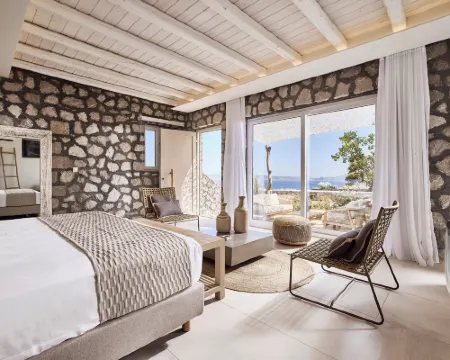 Nirome Luxury Suites โรงแรมในมิลอส